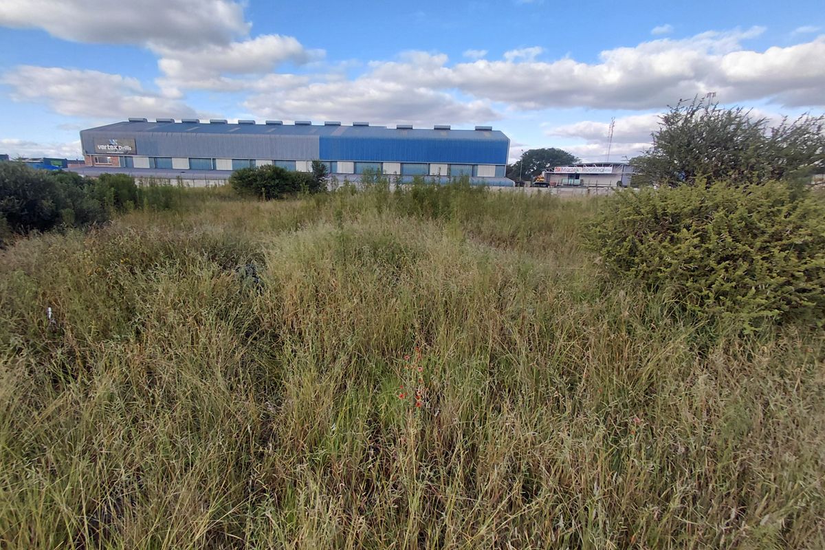 Prime Vacant Industrial Land – Investment Opportunity - Photo 5