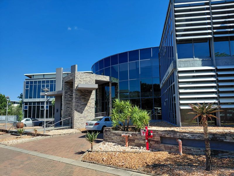 Exceptional Office Building – Bendor, Polokwane - Photo 4