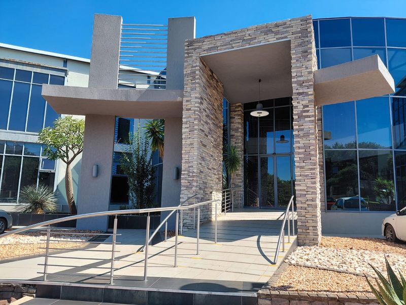 Exceptional Office Building – Bendor, Polokwane - Photo 2