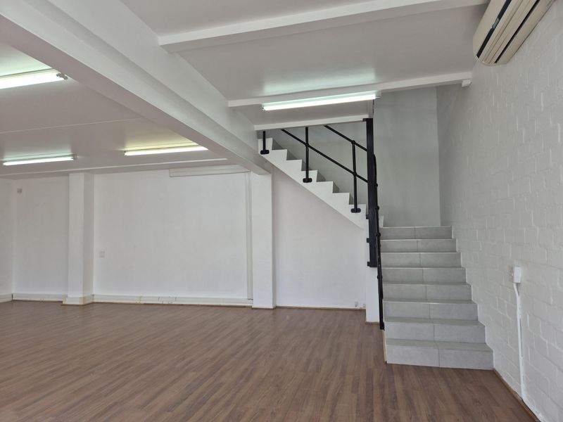 COMMERCIAL PROPERY TO LET - KINGFISHER PARK (The Intechange) - Photo 10