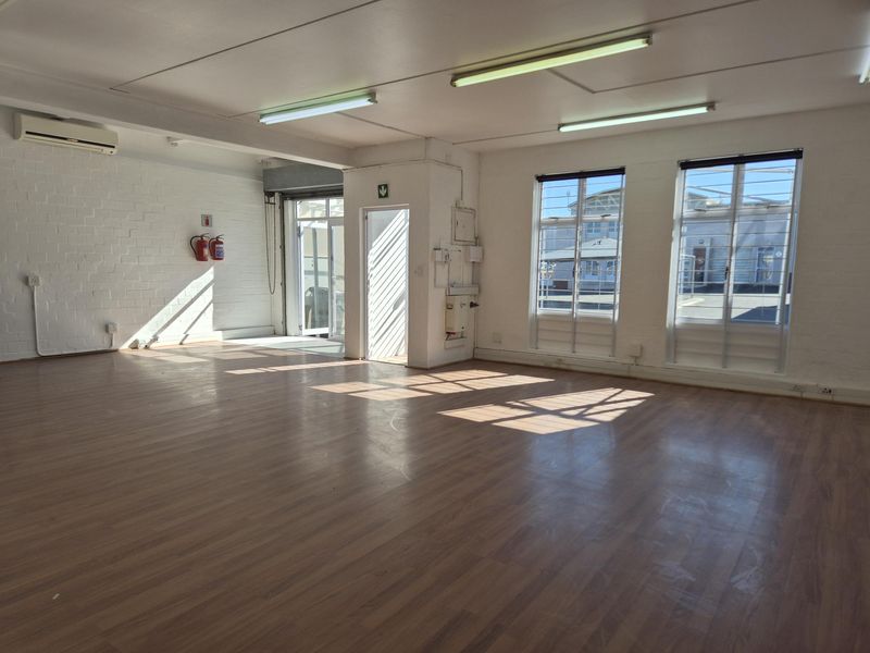 COMMERCIAL PROPERY TO LET - KINGFISHER PARK (The Intechange) - Photo 7