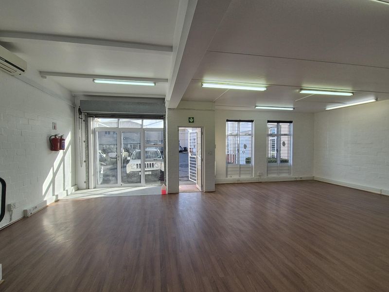 COMMERCIAL PROPERY TO LET - KINGFISHER PARK (The Intechange) - Photo 8
