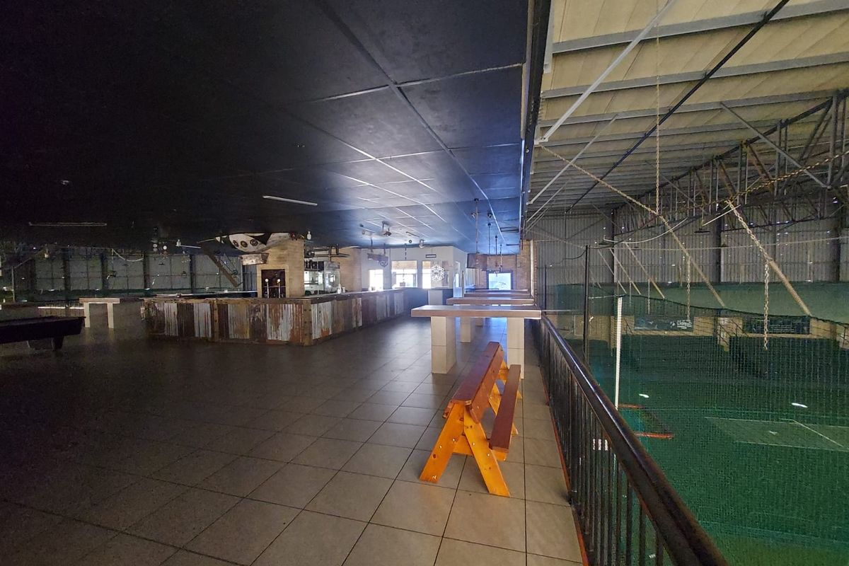 INDUSTRIAL WAREHOUSE FOR SALE IN SECURE PARK - NORTH RIDING - Photo 4