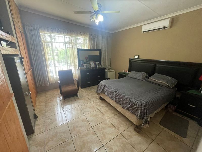 Prime Vaal Riverfront Smallholding | 2.5ha with 80m River Frontage & Piggery. - Photo 10