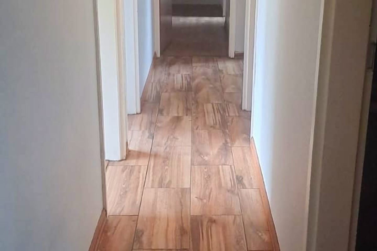 HIGH-VISIBILITY BUSINESS PROPERTY ON 1029SQM STAND - Photo 3