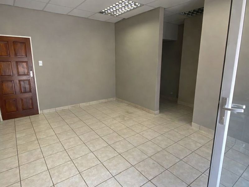 SECURE WAREHOUSE TO LET IN LANSERIA INDUSTRIAL NODE - CALL QUICK - Photo 9