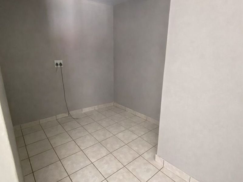 SECURE WAREHOUSE TO LET IN LANSERIA INDUSTRIAL NODE - CALL QUICK - Photo 8