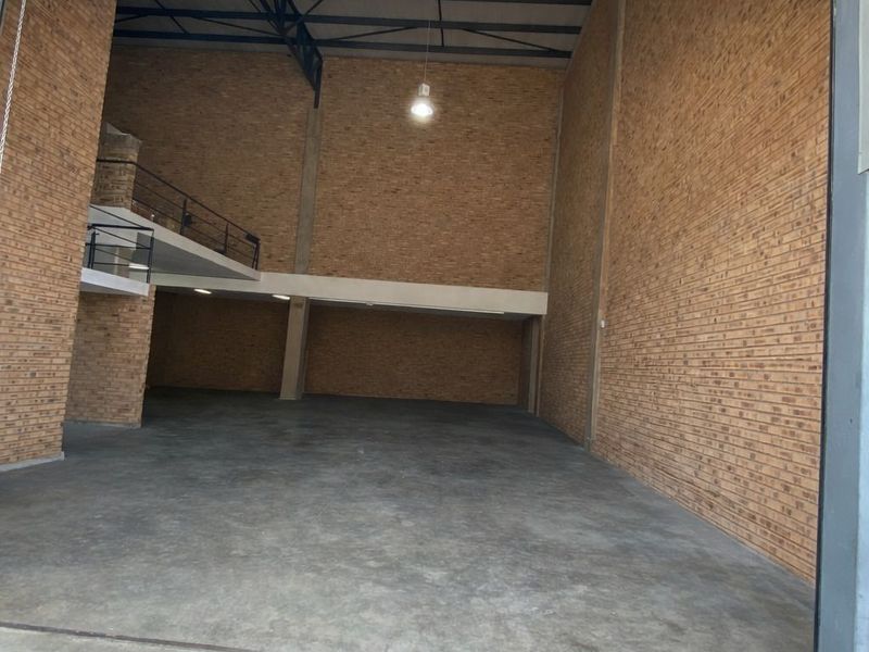 SECURE WAREHOUSE TO LET IN LANSERIA INDUSTRIAL NODE - CALL QUICK - Photo 6