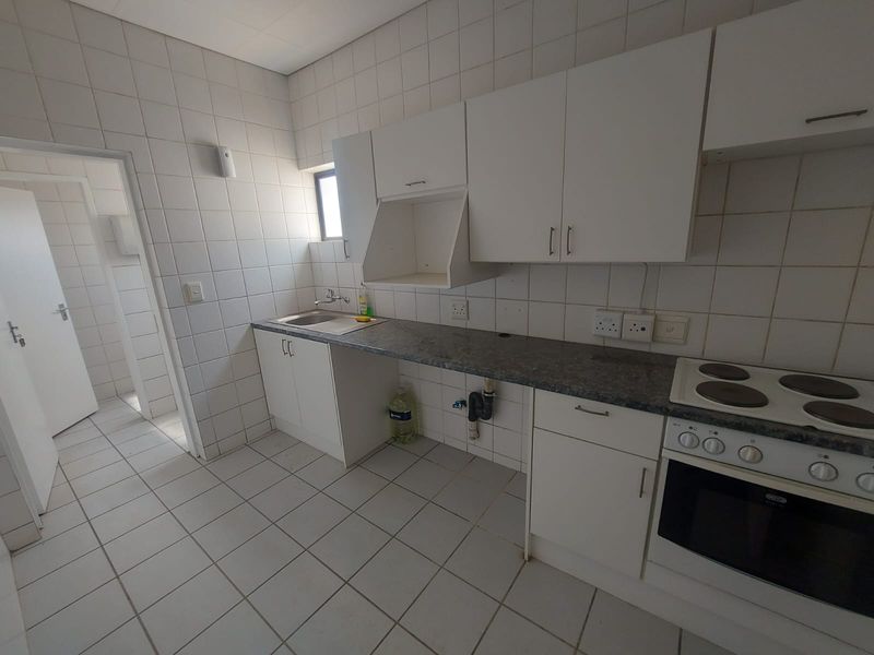 IMMACULATE & VERSATILE WAREHOUSE FOR SALE - NORTHLANDS BUSINESS PARK - NORTH RIDING - Photo 10