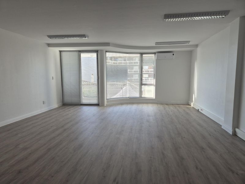 OFFICE TO LET - HIBERNIAN TOWERS - Photo 10