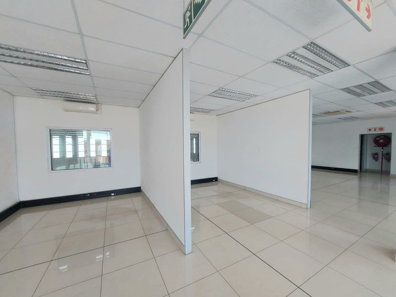 IMMACULATE WAREHOUSE/SHOWROOM FOR SALE - RANDBURG - Photo 5