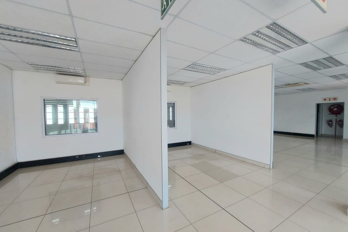 IMMACULATE WAREHOUSE/SHOWROOM FOR SALE - RANDBURG - Photo 5