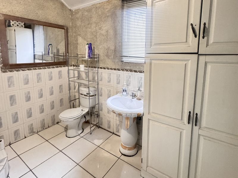 Prime Fully Rezoned Commercial Property – Endless Possibilities - Photo 7