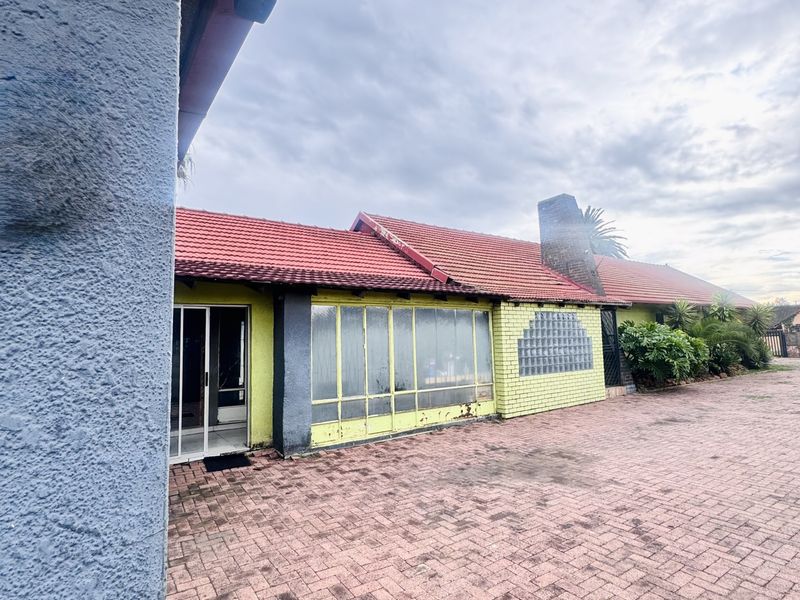 Prime Fully Rezoned Commercial Property – Endless Possibilities - Photo 2