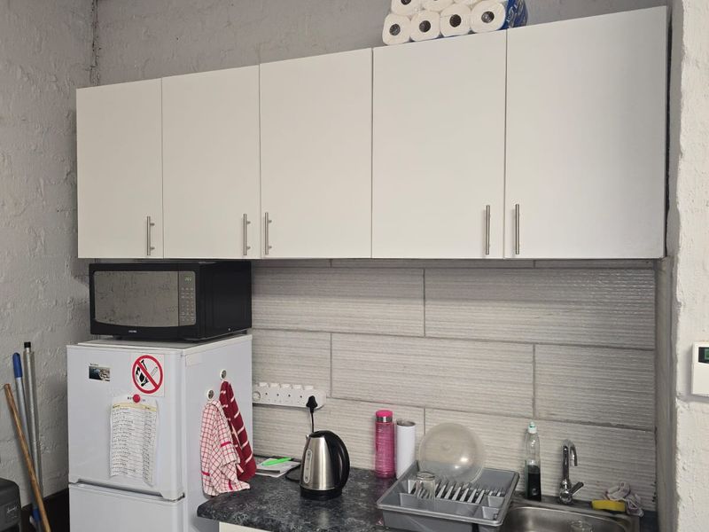 Exceptional Smallholding with Industrial Facility in Henley on Klip – Endless Potential. - Photo 6