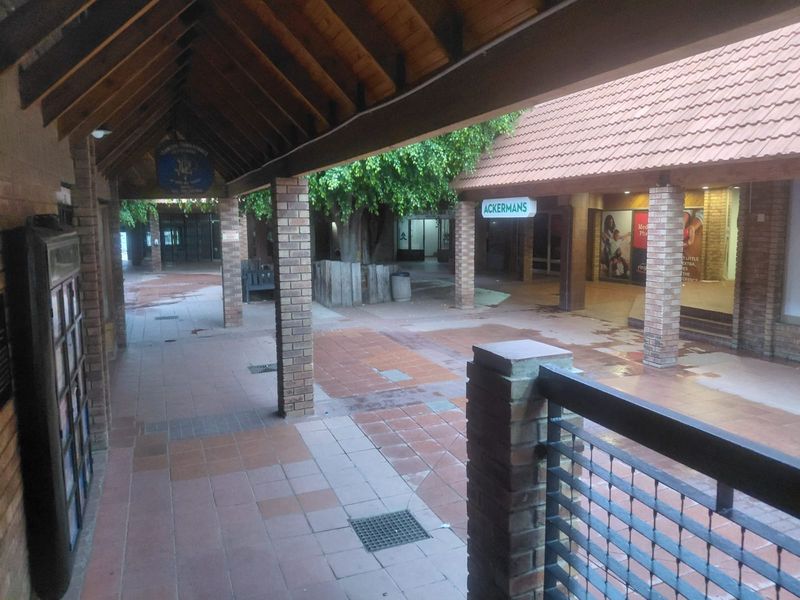 Prime CBD Retail Investment Anchored by National Tenants - Photo 8