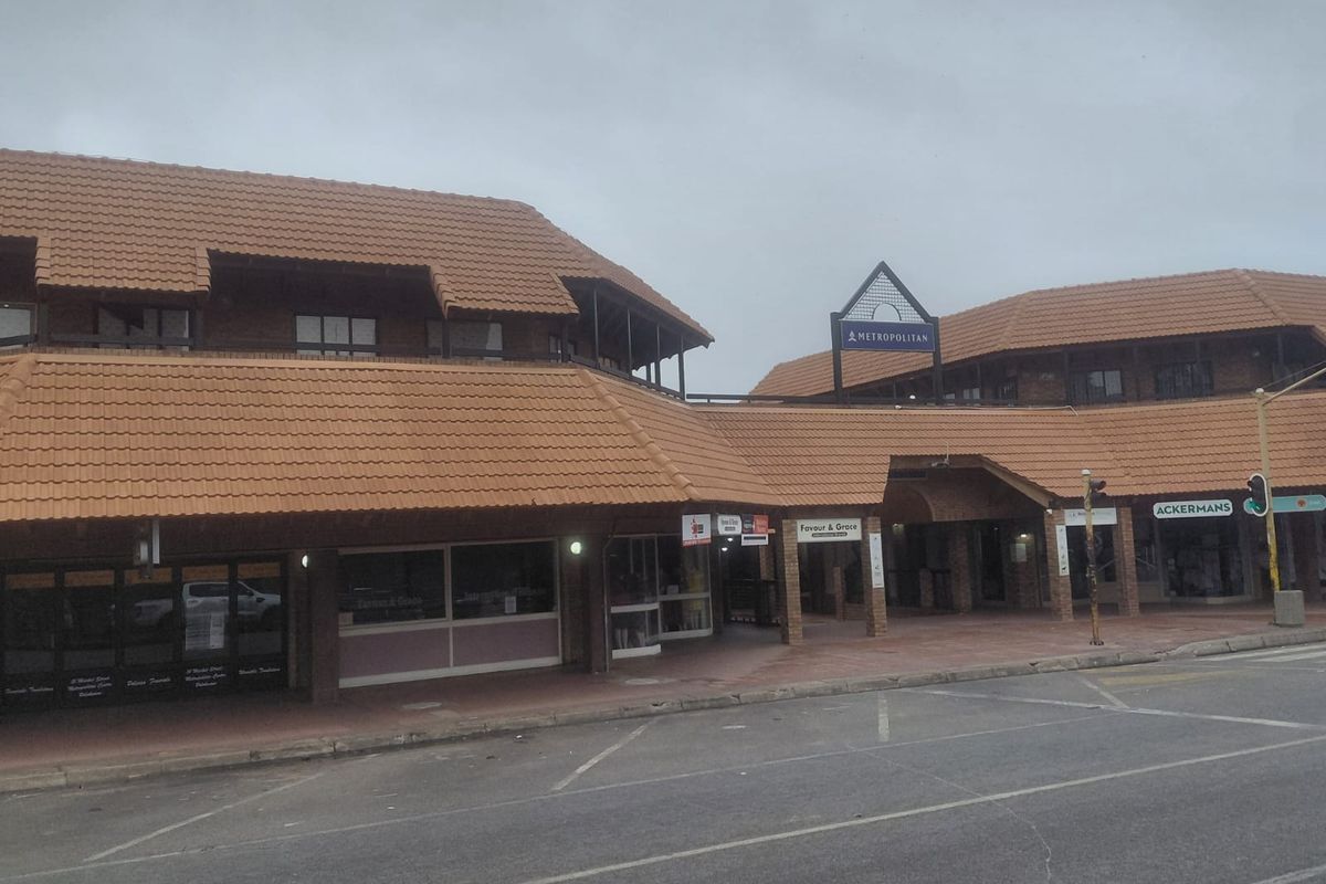 Prime CBD Retail Investment Anchored by National Tenants - Photo 4