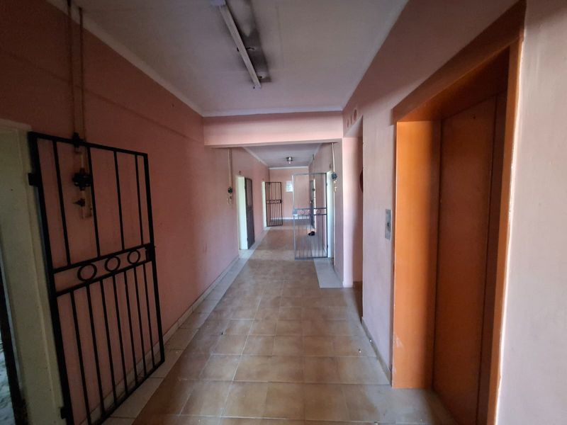 Multi-Unit Accommodation Property - Photo 4