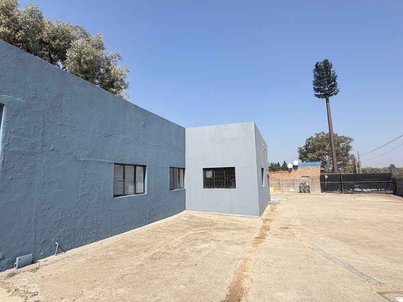 Industrial 2 property - Photo 3