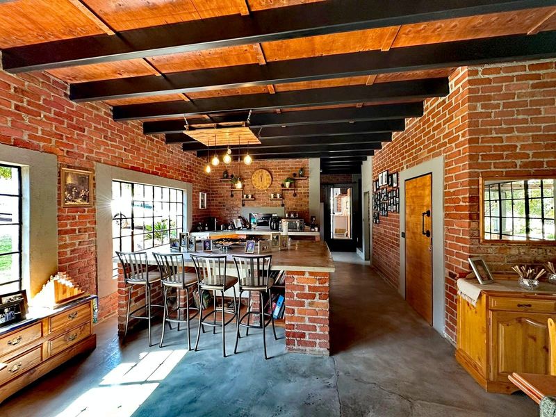 “Your own piece of Bushveld Paradise” - Photo 2