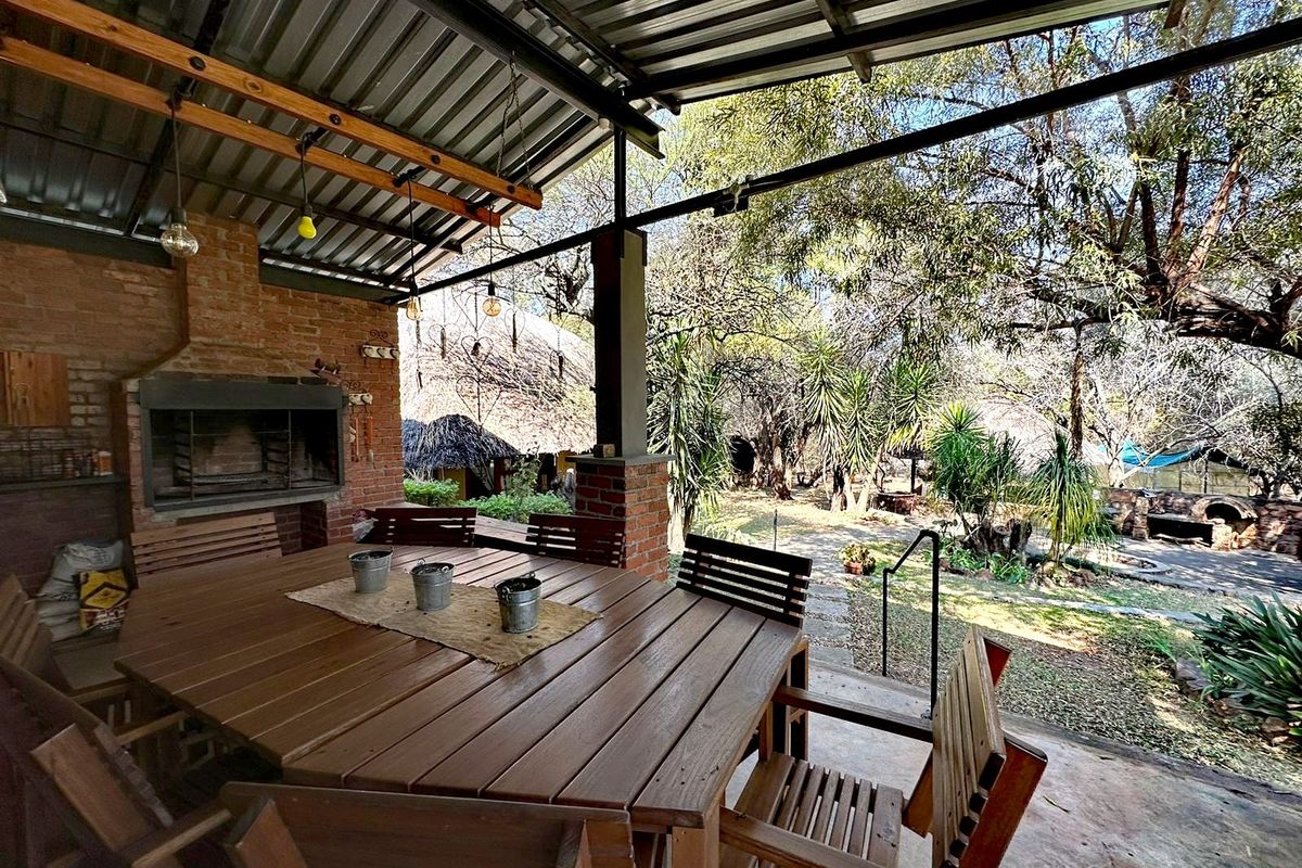 “Your own piece of Bushveld Paradise” - Photo 4