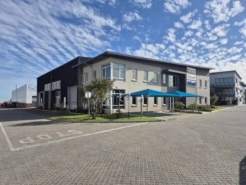 OFFICE TO LET  - THE GROVE BUSINESS PARK - Photo 2