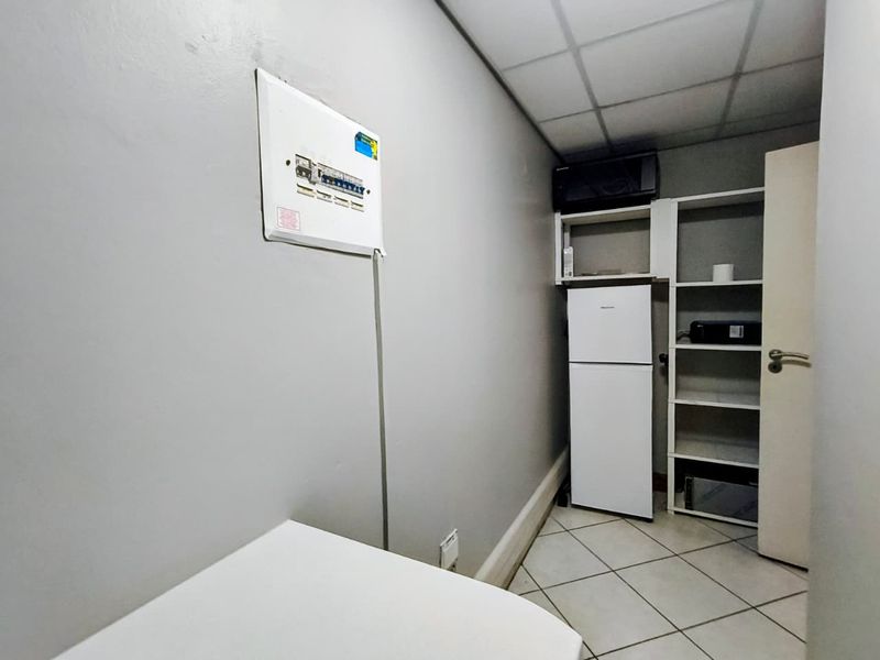 Prime Office Space in the Heart of Jeffreys Bay Central - Photo 9