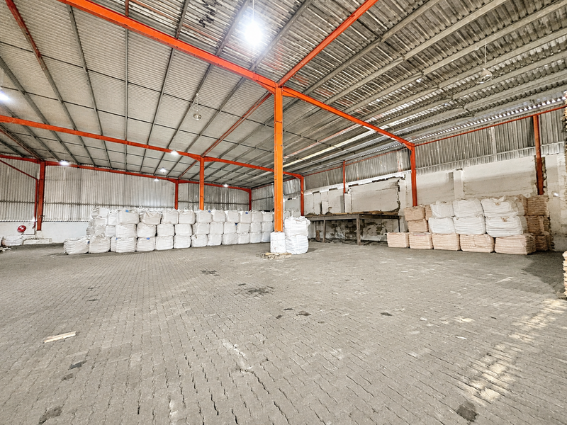 7 618 sqms Warehouse available for Sale - Photo 3