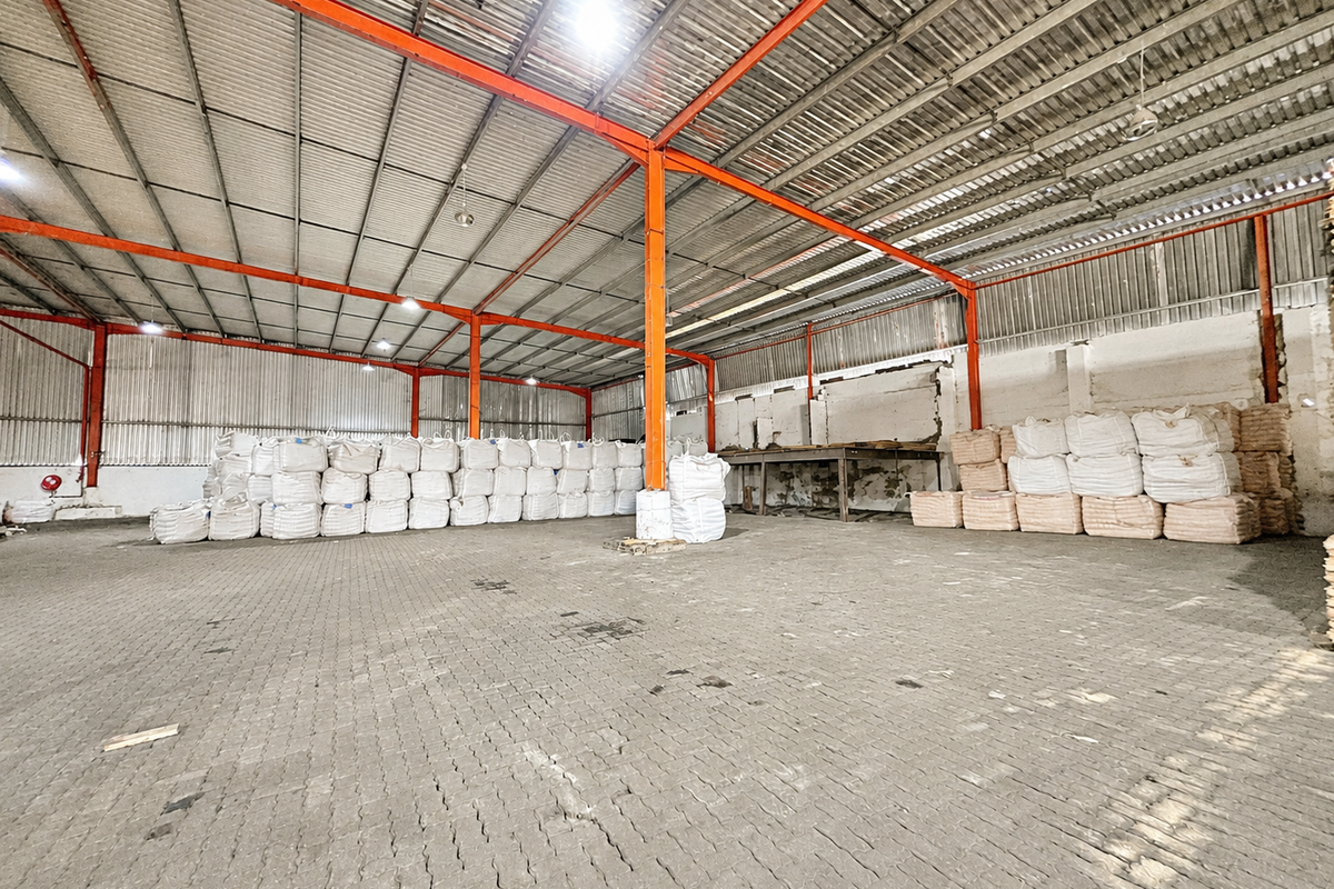 7 618 sqms Warehouse available for Sale - Photo 3