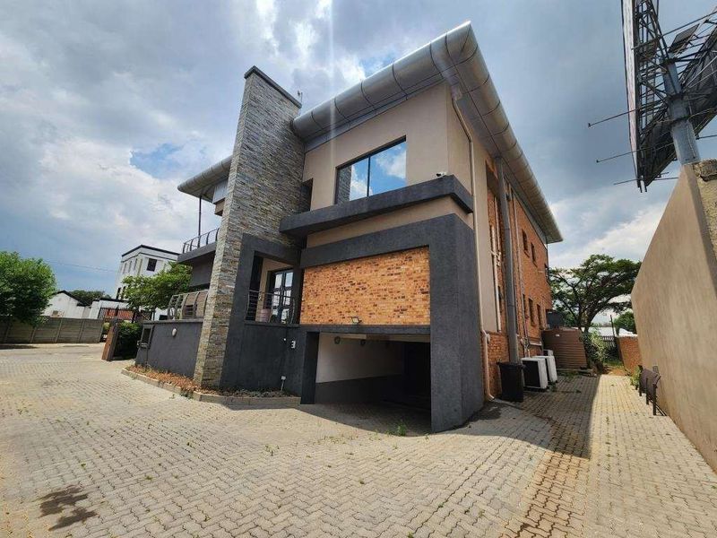 Billion Dollar Prime Commercial Property – Kempton Park,Rhodesfield - Photo 1