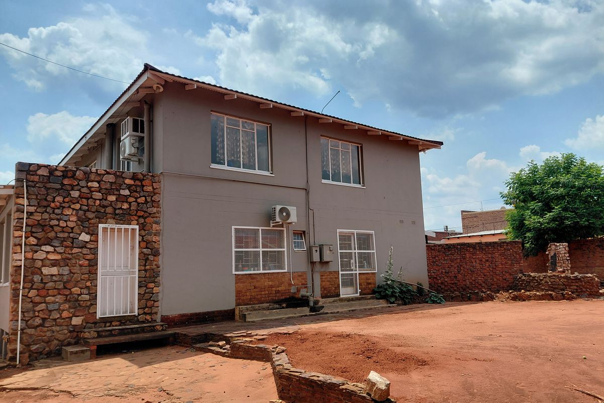 Exceptional Commercial Investment Opportunity in Mokopane Central - Photo 2