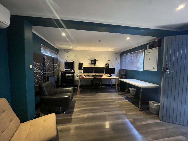 Premier Commercial Office Space Ferndale, Randburg - Photo 4