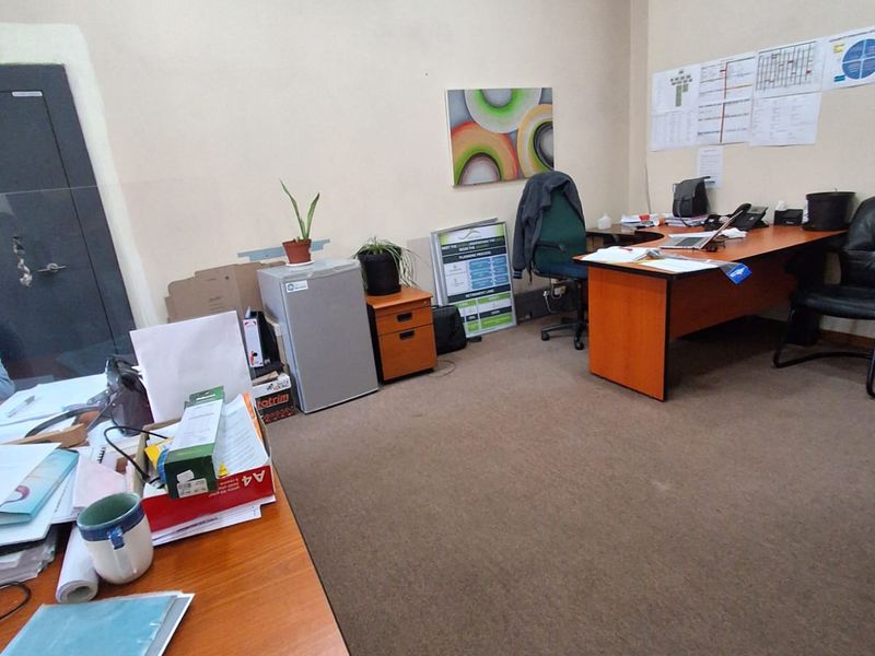 Prime Commercial Property for Sale in the Heart of Vereeniging. - Photo 7