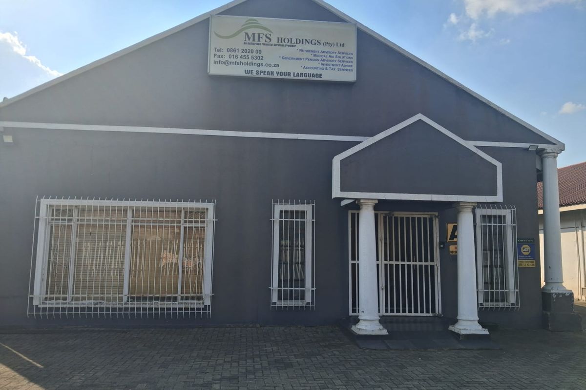Prime Commercial Property for Sale in the Heart of Vereeniging. - Photo 3