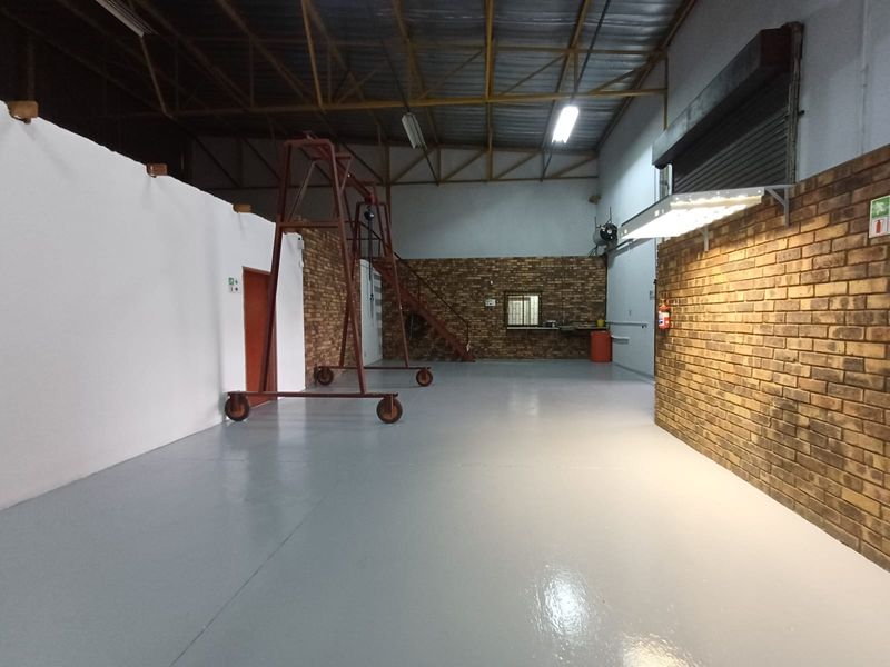 Truly Neat As A Pin Commercial Situated In A Prime Location In Vanderbijlpark. - Photo 10