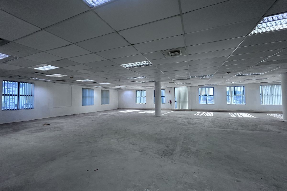 Position Your Business for Success on Kings Road, Pinetown - Photo 2