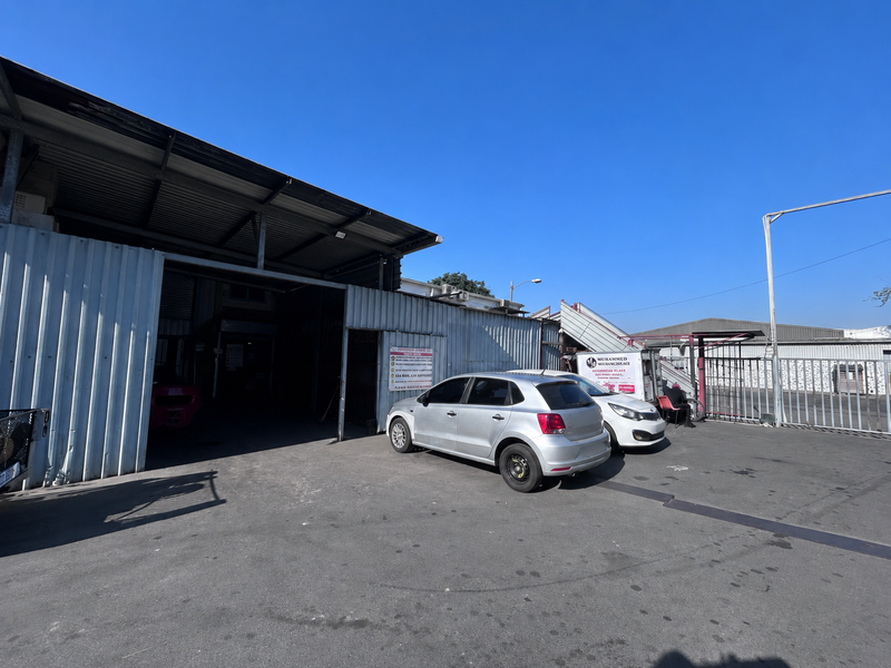 Prime Springfield Park Industrial Investment with Secure Income Potential - Photo 9