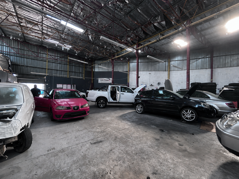 Prime Springfield Park Industrial Investment with Secure Income Potential - Photo 5