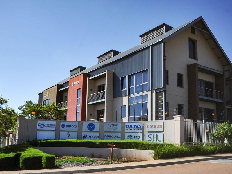 Irene Office Space with 24-Hour Security and Backup Utilities - Photo 4