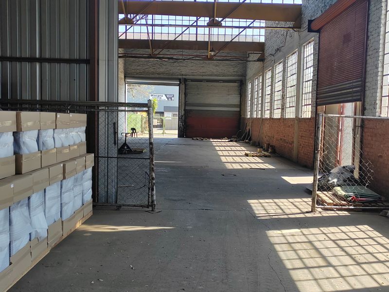 Warehouse For Sale In Pretoria - Photo 7