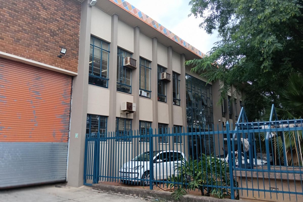 Warehouse For Sale In Pretoria - Photo 3