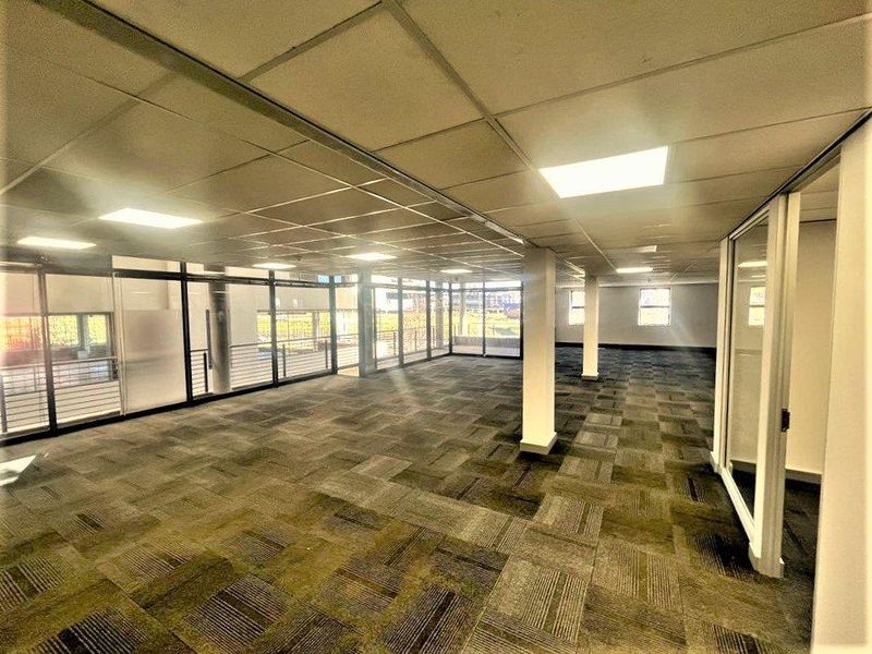 Commercial office space to let in Waverley - Photo 8