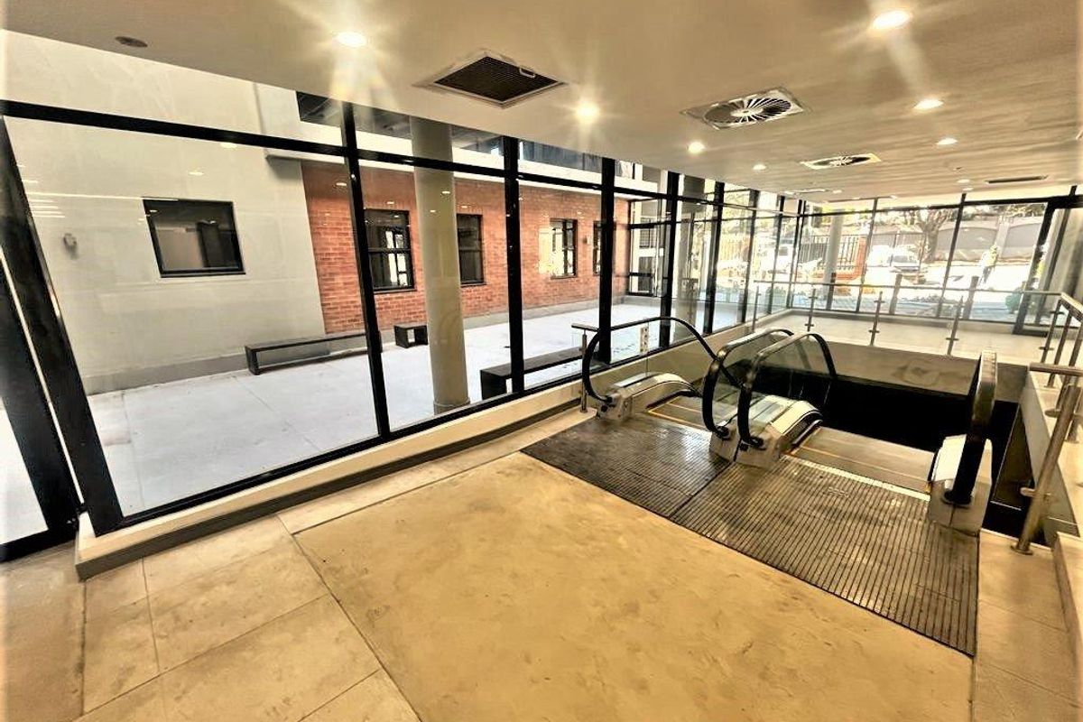 Commercial office space to let in Waverley - Photo 2