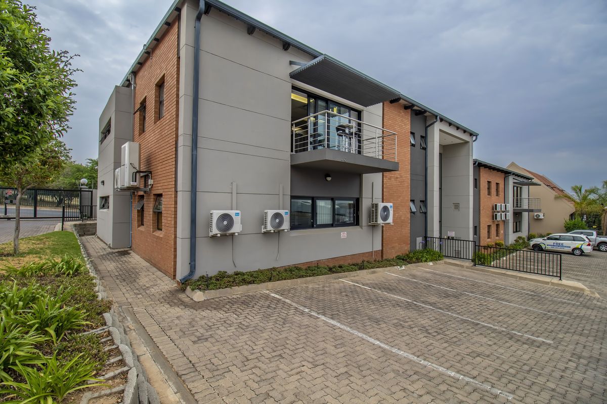 Office Space For Sale in a Prime Location on Kingfisher Drive - Photo 3