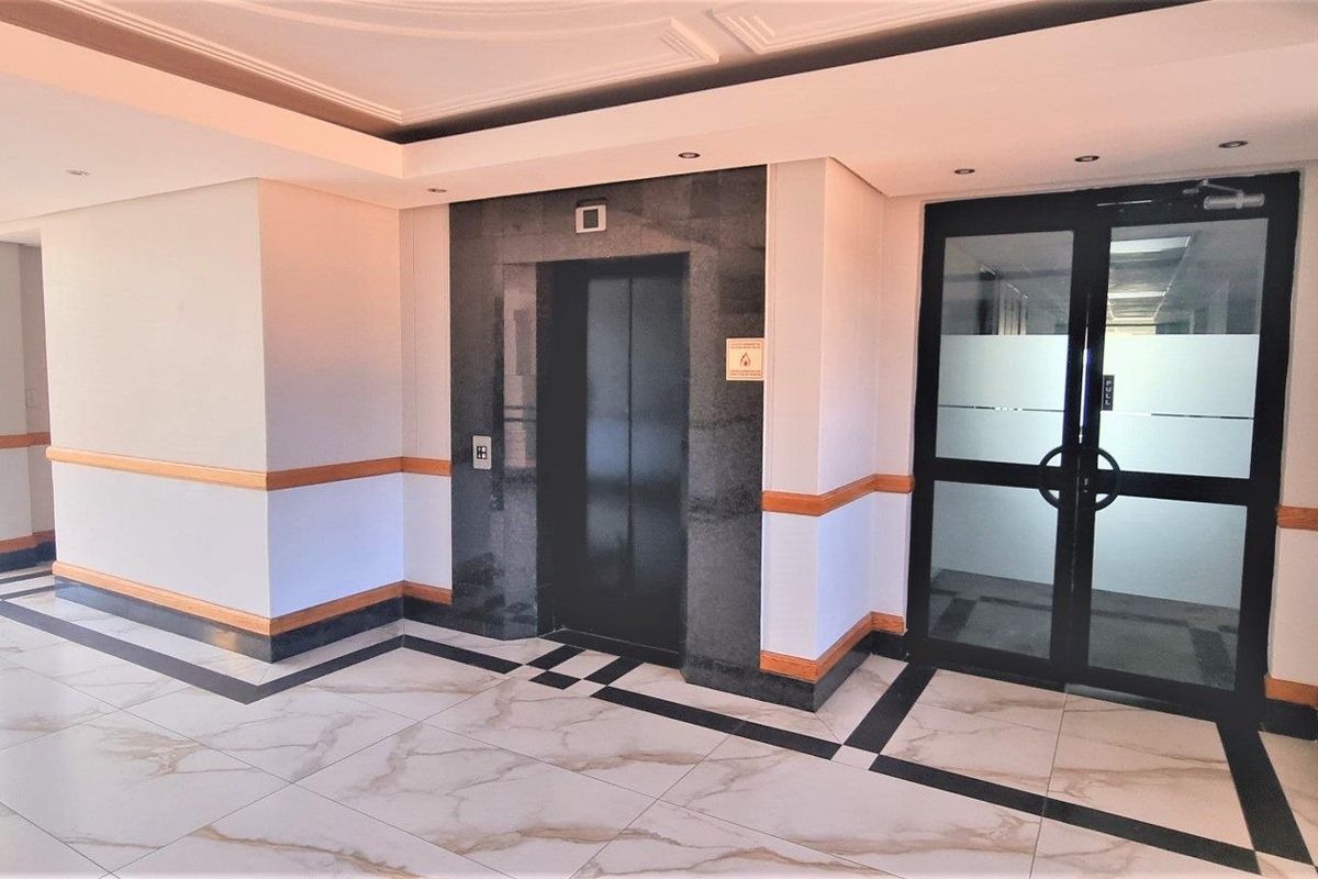 Offices to let in Woodmead Office Park - Photo 2