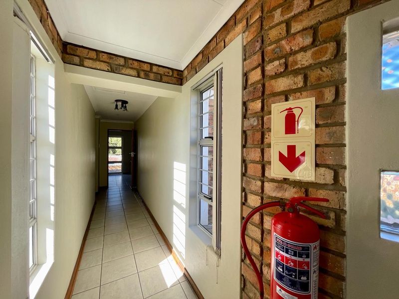 Fully furnished office block for sale in Trichardt (Secunda area) - Photo 5