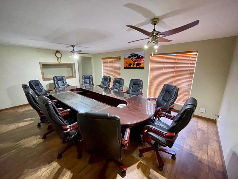 Fully furnished office block for sale in Trichardt (Secunda area) - Photo 8