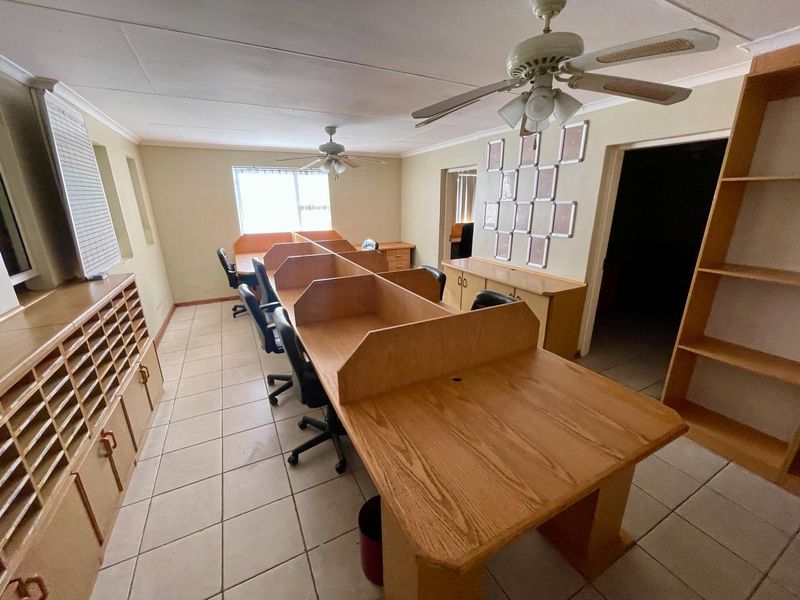 Fully furnished office block for sale in Trichardt (Secunda area) - Photo 7