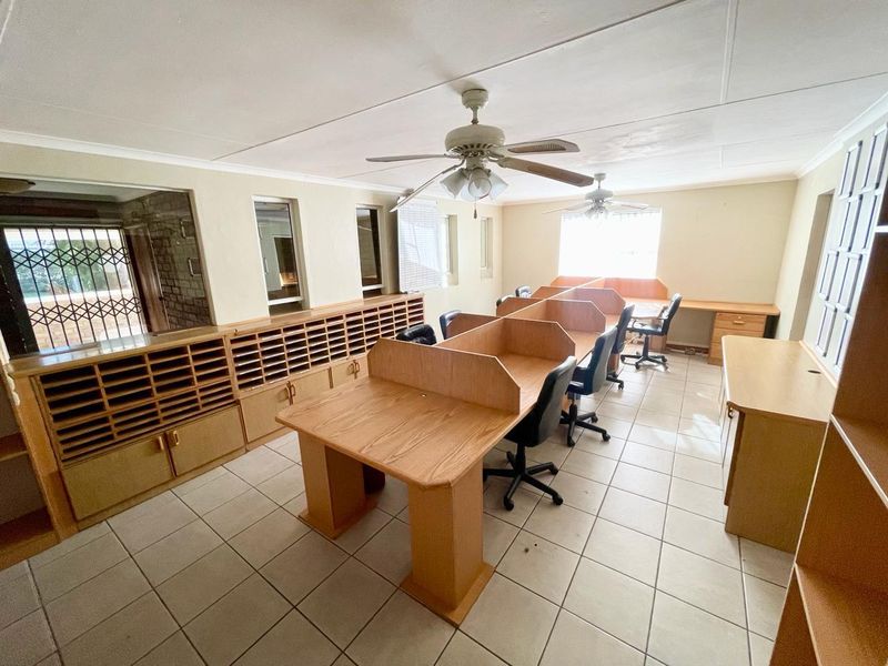 Fully furnished office block for sale in Trichardt (Secunda area) - Photo 6