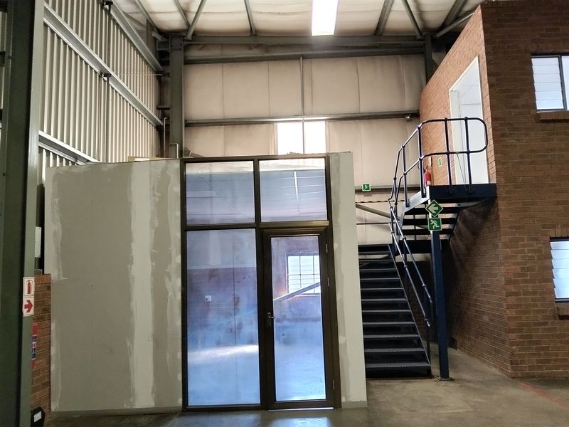 1796sqm-warehouse-to-let-strijdompark-randburg-gauteng-south-africa - Photo 10